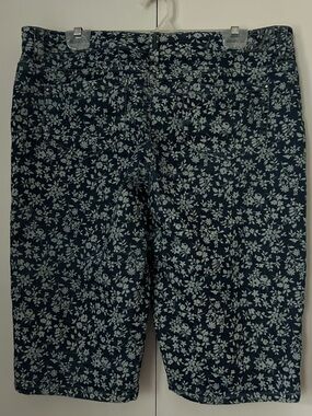 Code Bleu Navy Floral Women's Bermuda Shorts